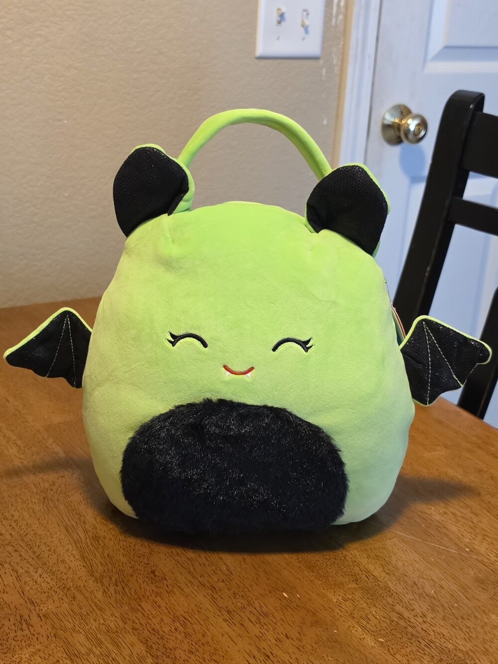 Squishmallows Leap Treat Bag Lime Green & Black Plush Bat Trick-or-Treat Bag NWT